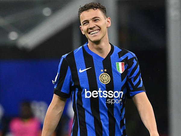 Gagal Penuhi Ekspektasi Chivu, Inter Siap Pinjamkan Kristjan Asllani